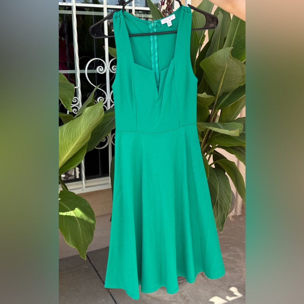 a'gaci Vibrant Green Backless Dress